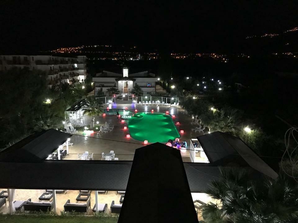 Suite Hotel Dominicus Grisolia Eksteriør billede